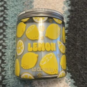 Candle 6.5oz Lemon Scent 🍒